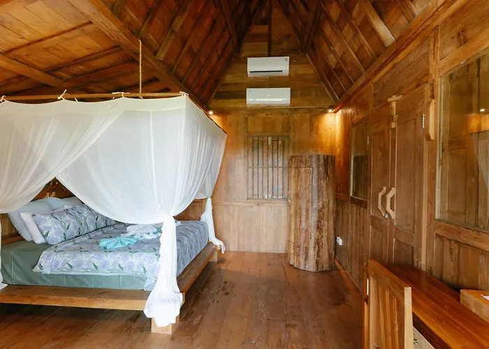 Serene Wooden House - 1br Close To ヴィラ